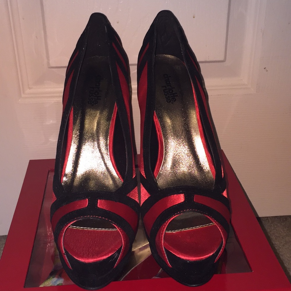 Size 8 platform heels. Charlotte Russe.